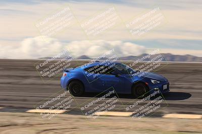 media/Jan-04-2026-SCCA SD (Sun) [[defc442887]]/4-Novice Group/Session 2 Bowl Speed Pans/